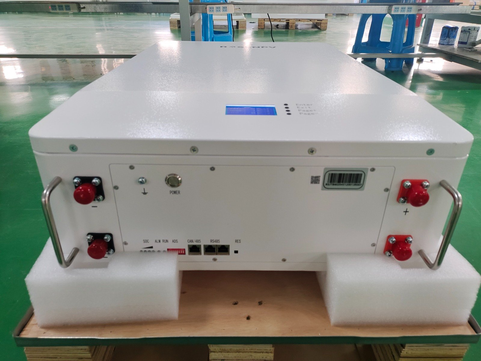 LiFePO₄ battery storage