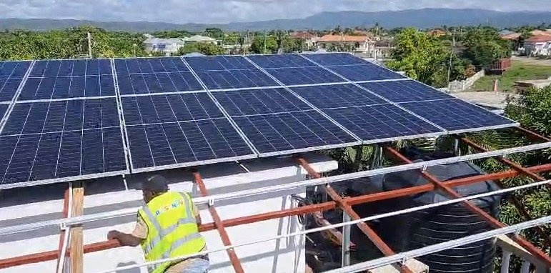 Solar installation team